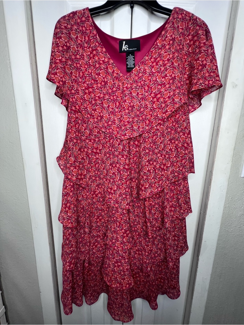 SD Collection Red Floral Ruffle Tiered V-Neck Dress